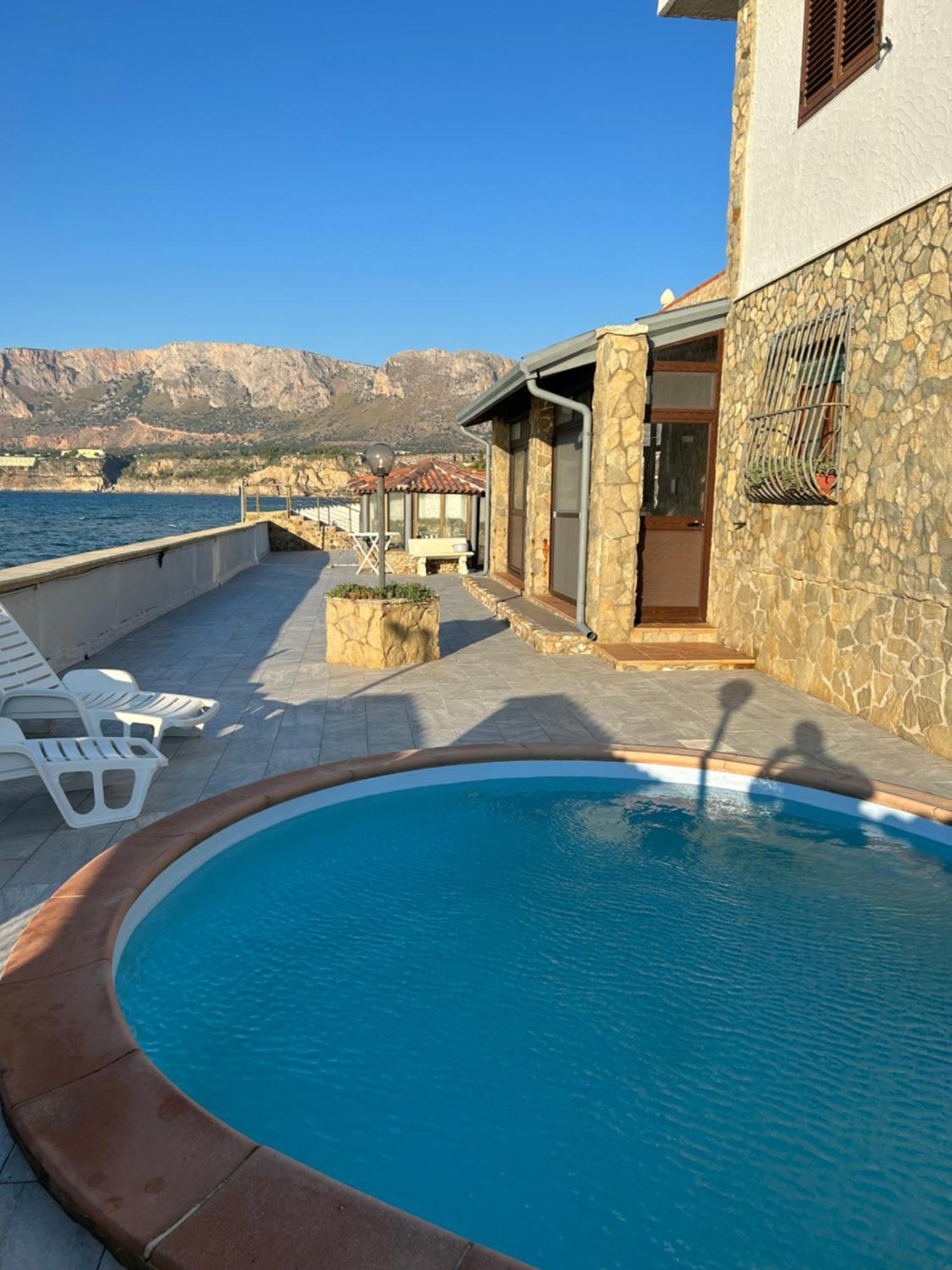 Casa Vacanza Barbera - In Riva Al Mare Villa Trappeto  Exterior photo